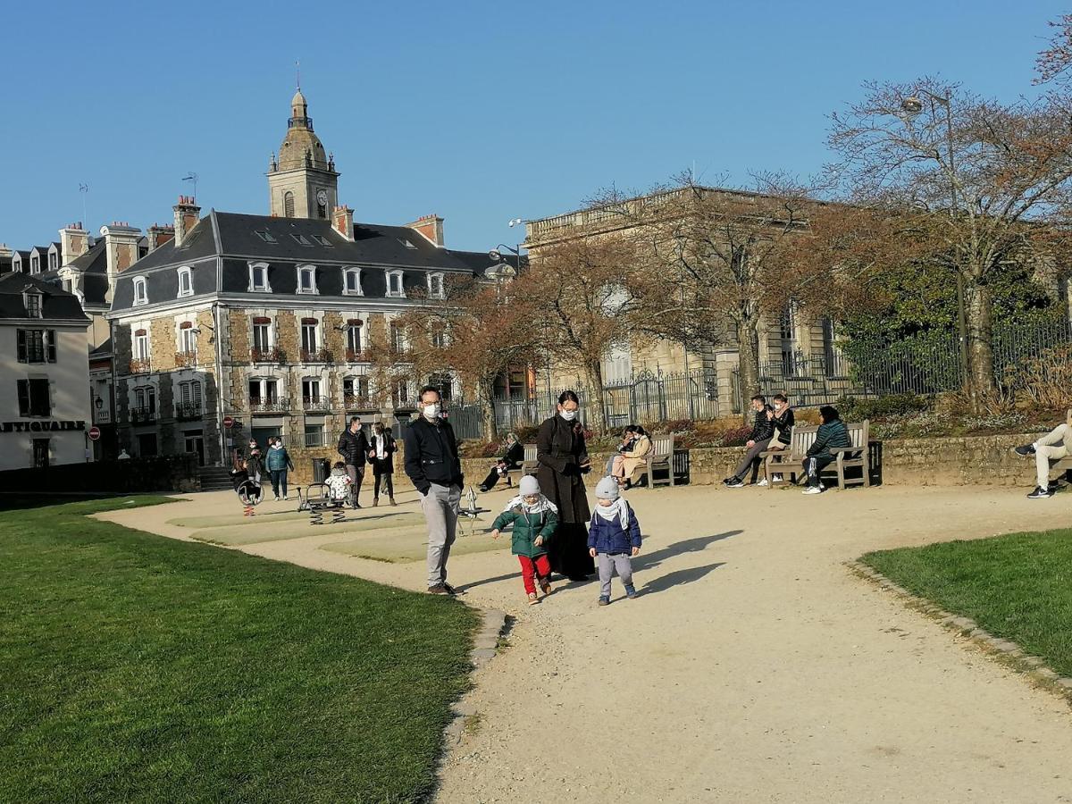 Vannes Au Calme Quartier Port Exterior photo